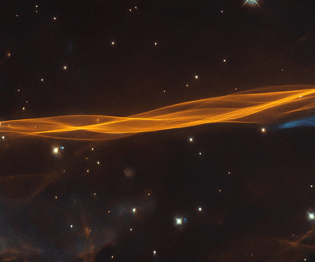 nasas-hubble-telescope-captures-stunning-image-of-supernova-blast-wave-2400-light-years-away